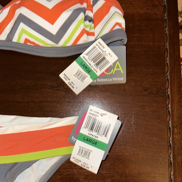 NWT swimsuit set 1 bottom, 2 tops, 1 coverup. - Picture 4 of 6